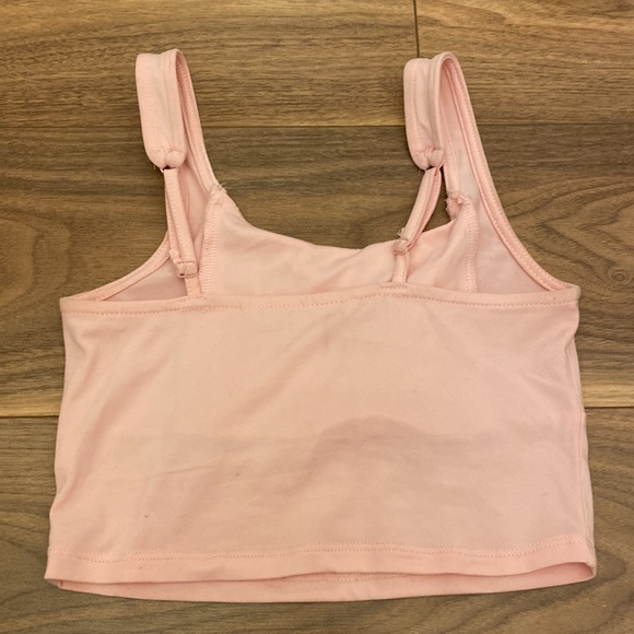 Cute baby pink tank top - Picture 2 of 3